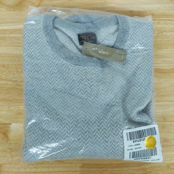 NWT J Crew 100% Cashmere Gray Herringbone Sweater - Picture 3 of 3